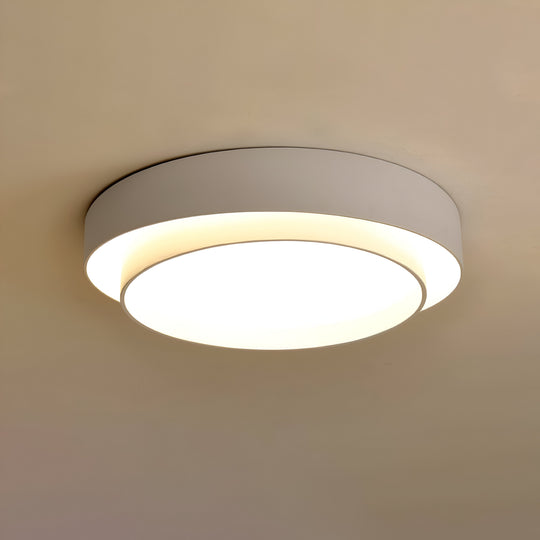 寝室やリビングルームに最適な、モダンなリング型LEDシーリングライト